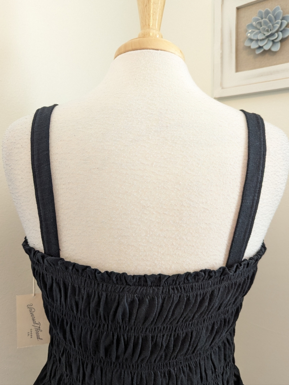 Universal Thread | Target Black Smocked Ruffle Hem Tank Top XL - Picture 7 of 9